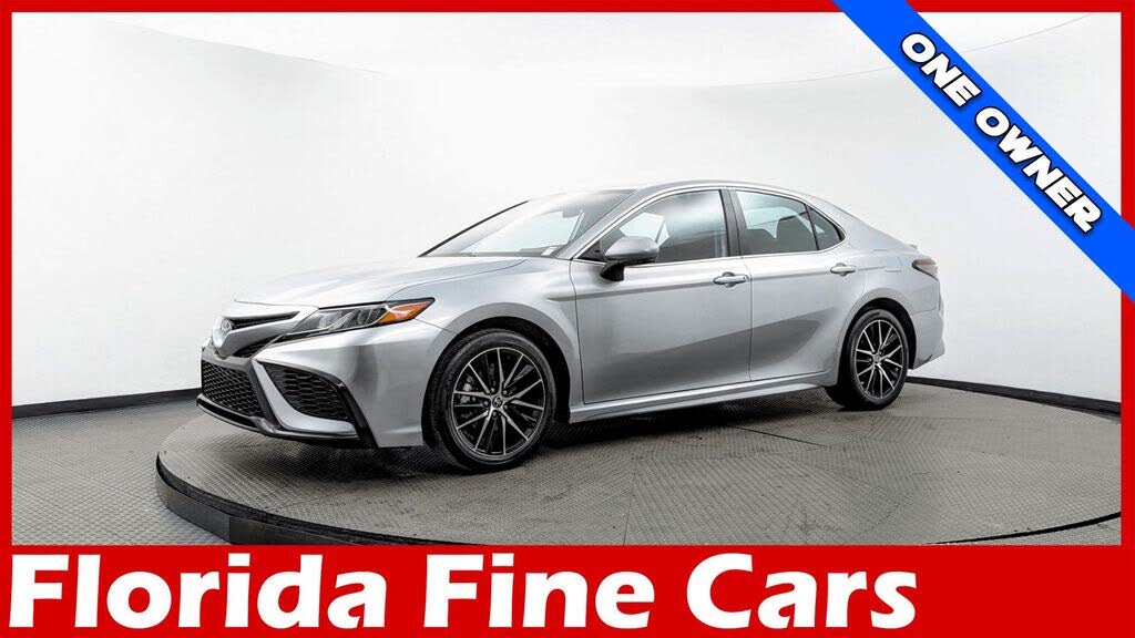 2024 Toyota Camry SE FWD