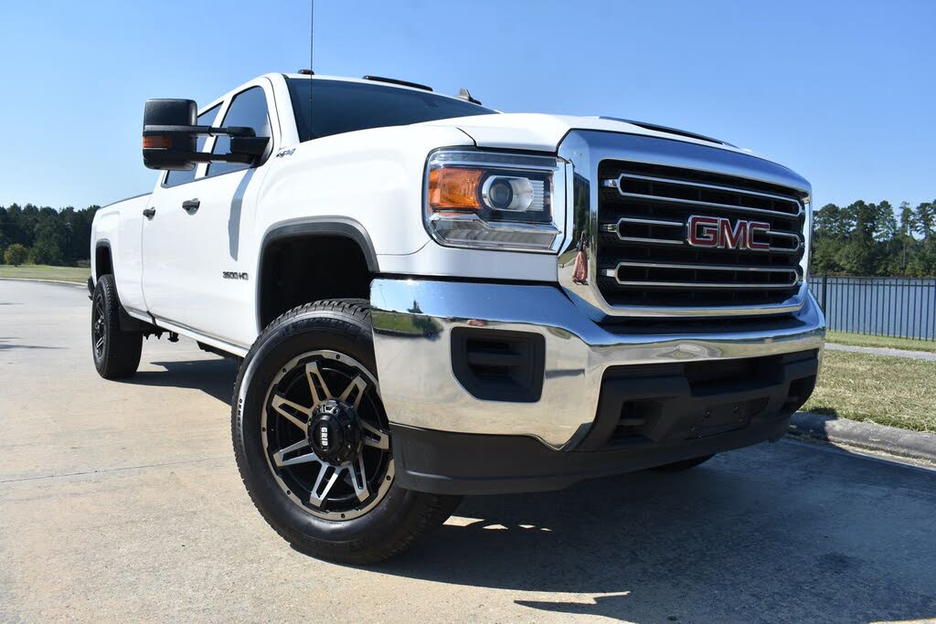 2018 GMC Sierra 3500HD Base Crew Cab 4WD