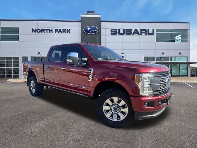 2017 Ford F-350 Super Duty Platinum Crew Cab 4WD