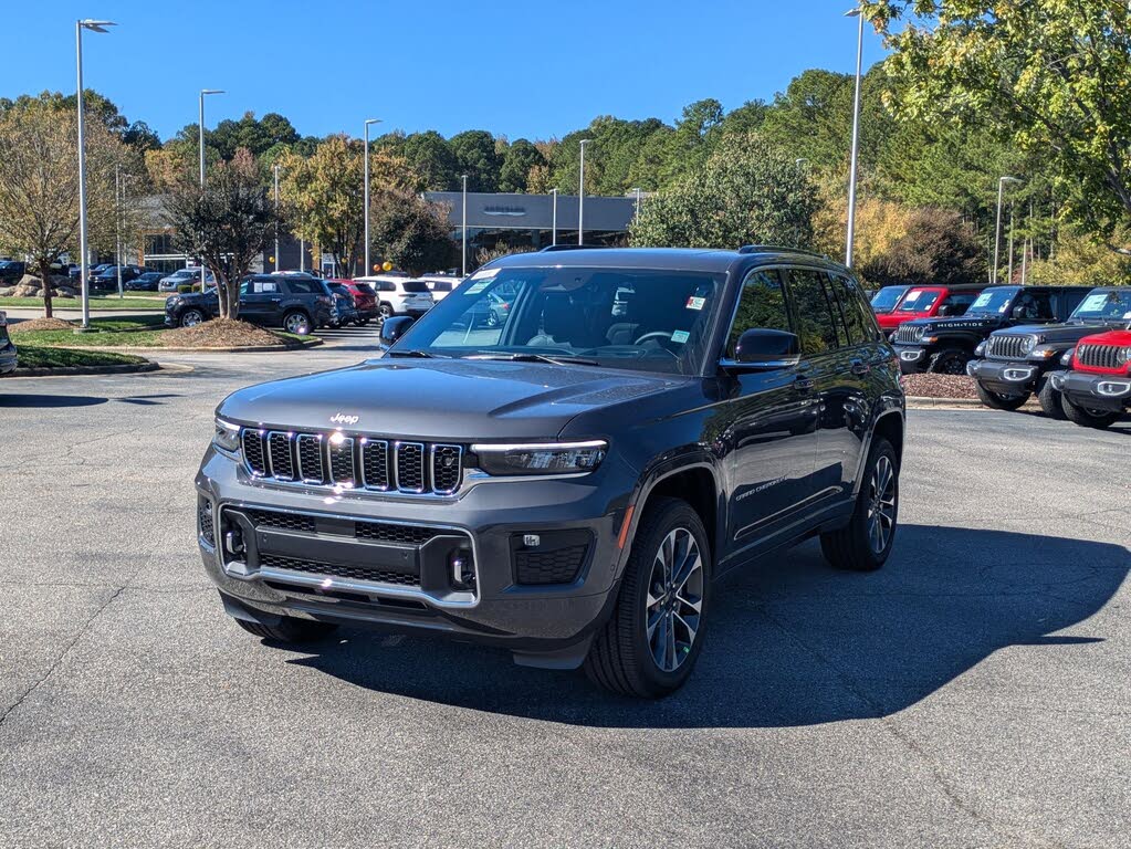 2025 Jeep Grand Cherokee Overland 4WD