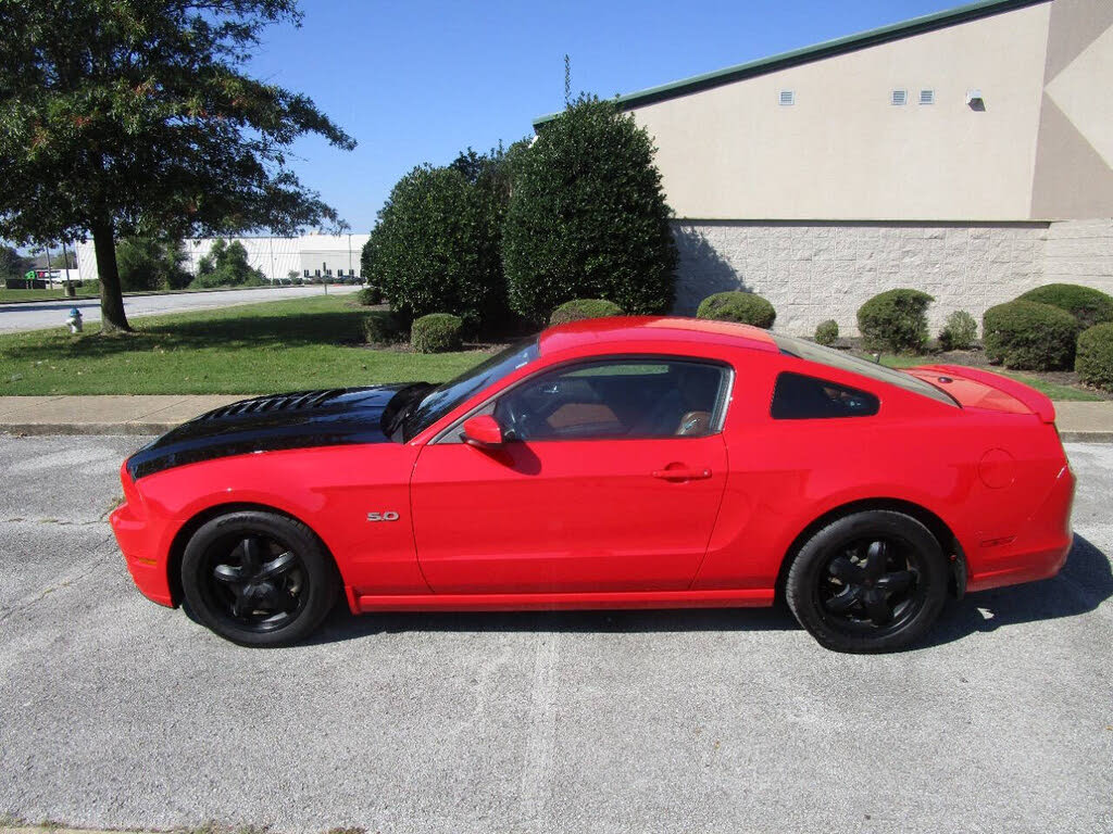 2013 Ford Mustang GT Premium Coupe RWD