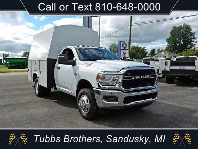 2024 RAM 3500 Chassis Tradesman Regular Cab DRW 4WD