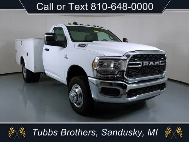 2024 RAM 3500 Chassis Tradesman Regular Cab DRW 4WD