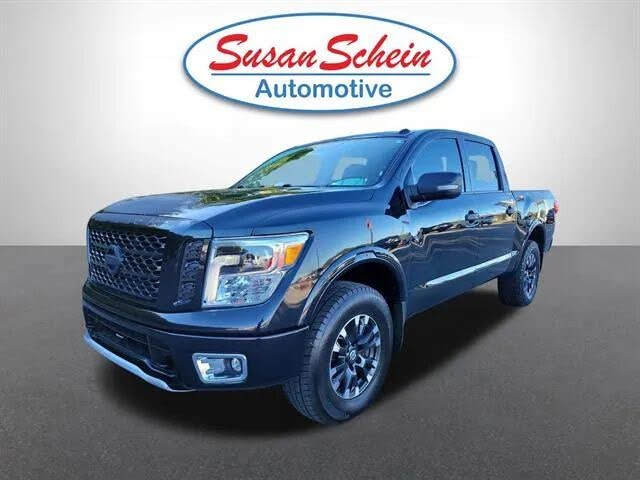 2018 Nissan Titan PRO-4X Crew Cab 4WD