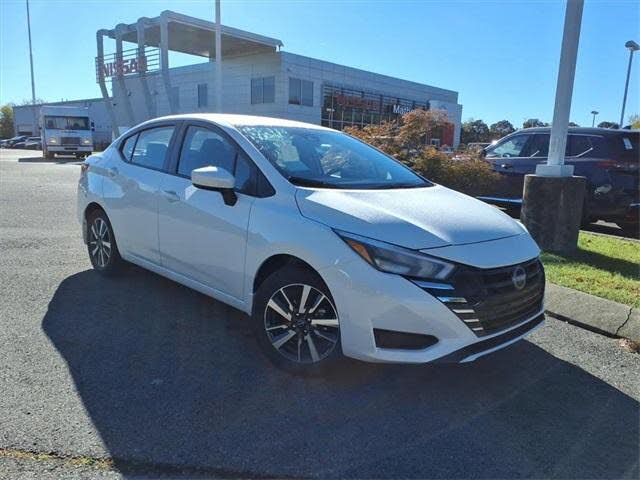 2025 Nissan Versa SV FWD