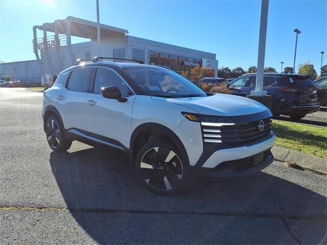 2026 Nissan Kicks SR FWD