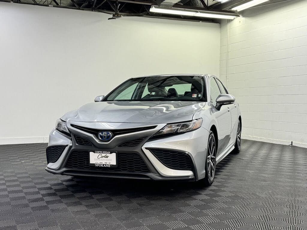 2023 Toyota Camry Hybrid SE FWD