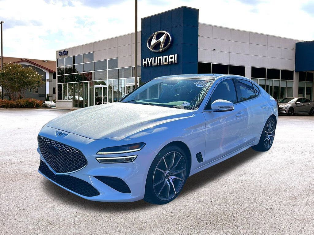 2022 Genesis G70 2.0T RWD