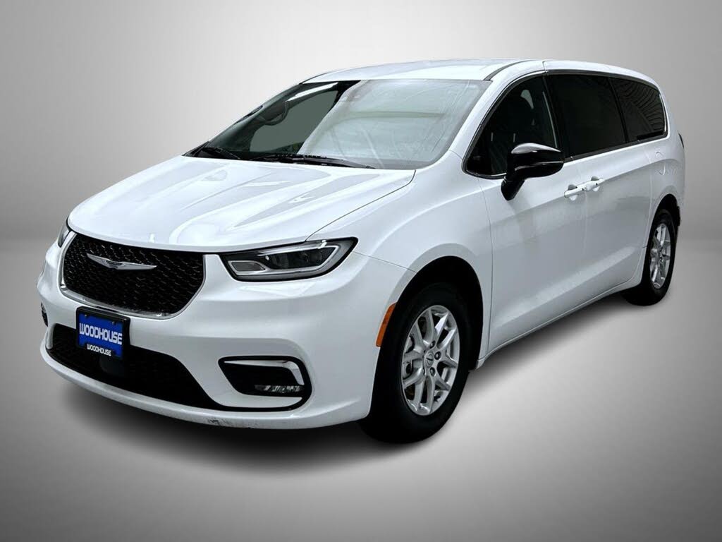 2025 Chrysler Pacifica Select FWD