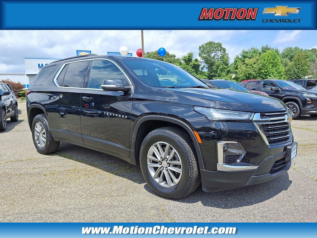 2023 Chevrolet Traverse LT Cloth AWD