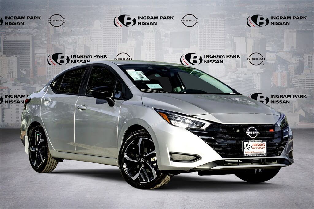 2025 Nissan Versa SR FWD