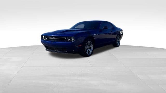2021 Dodge Challenger SXT RWD