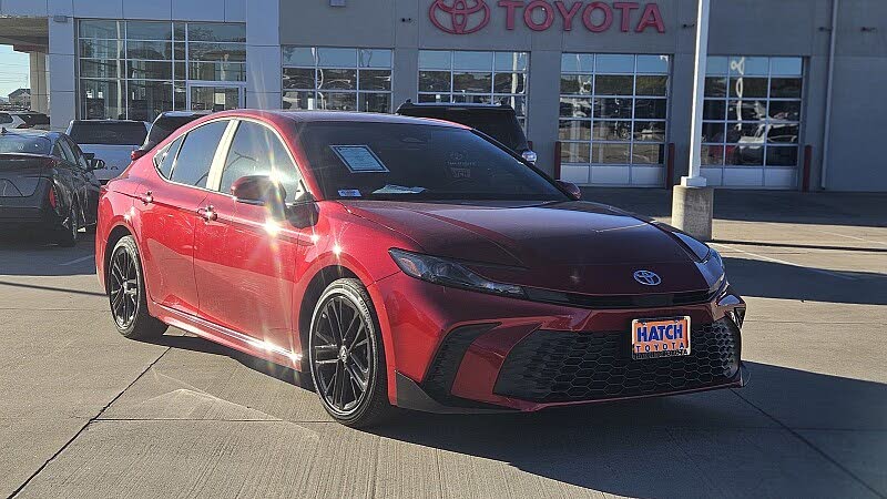 2025 Toyota Camry SE FWD