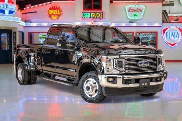 2022 Ford F-350 Super Duty Lariat Crew Cab LB DRW 4WD