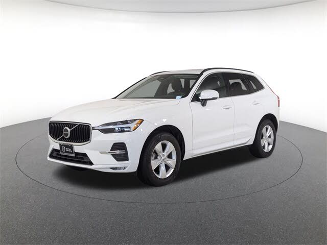 2022 Volvo XC60 B5 Momentum AWD