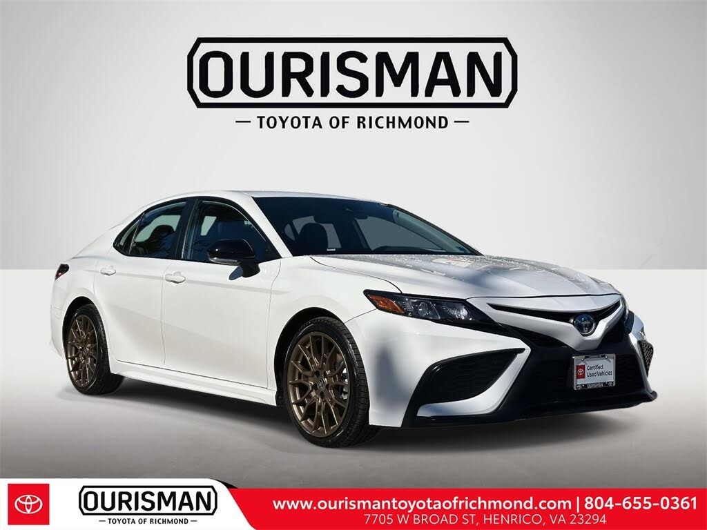 2024 Toyota Camry Hybrid SE FWD