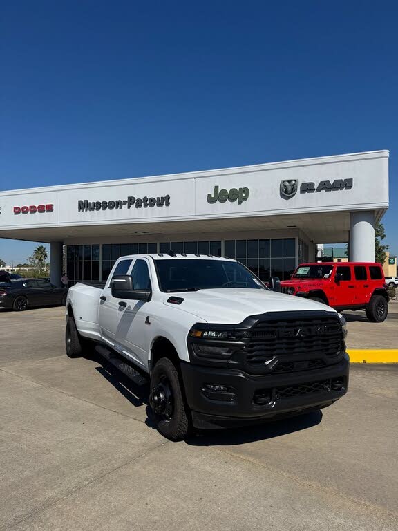 2026 RAM 3500 Tradesman Crew Cab LB DRW 4WD