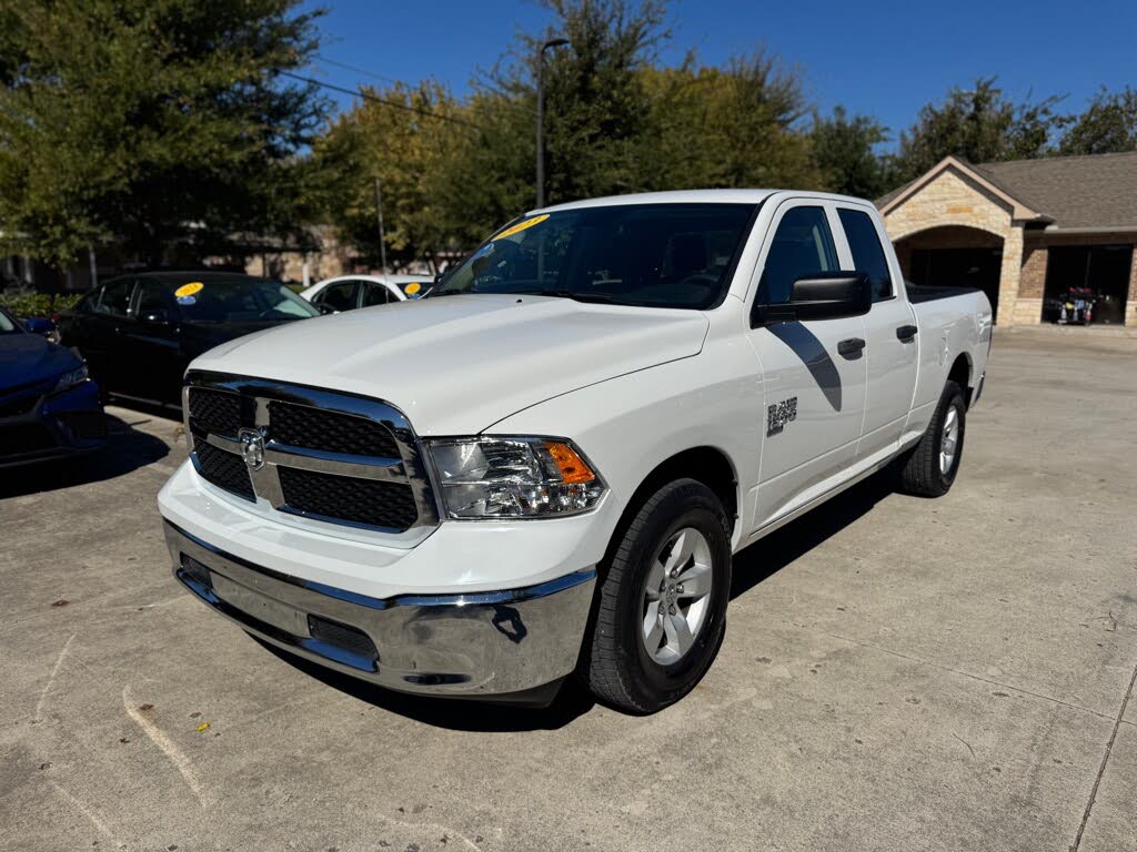 2023 RAM 1500 Classic SLT Quad Cab RWD