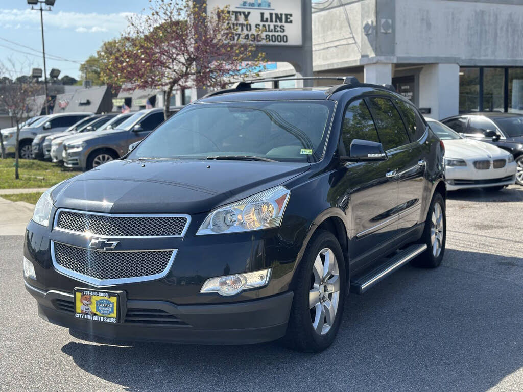 2011 Chevrolet Traverse LTZ FWD