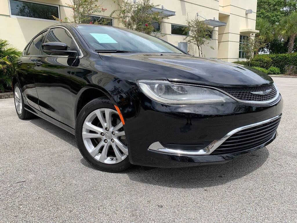 2015 Chrysler 200 Limited Sedan FWD