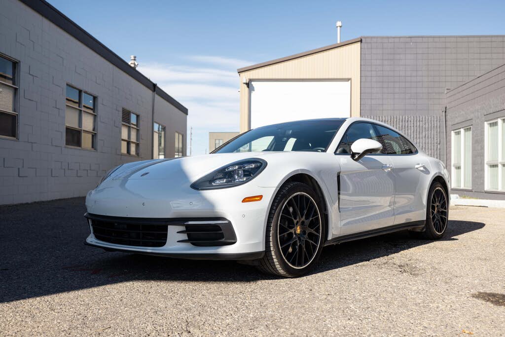2018 Porsche Panamera 4 AWD