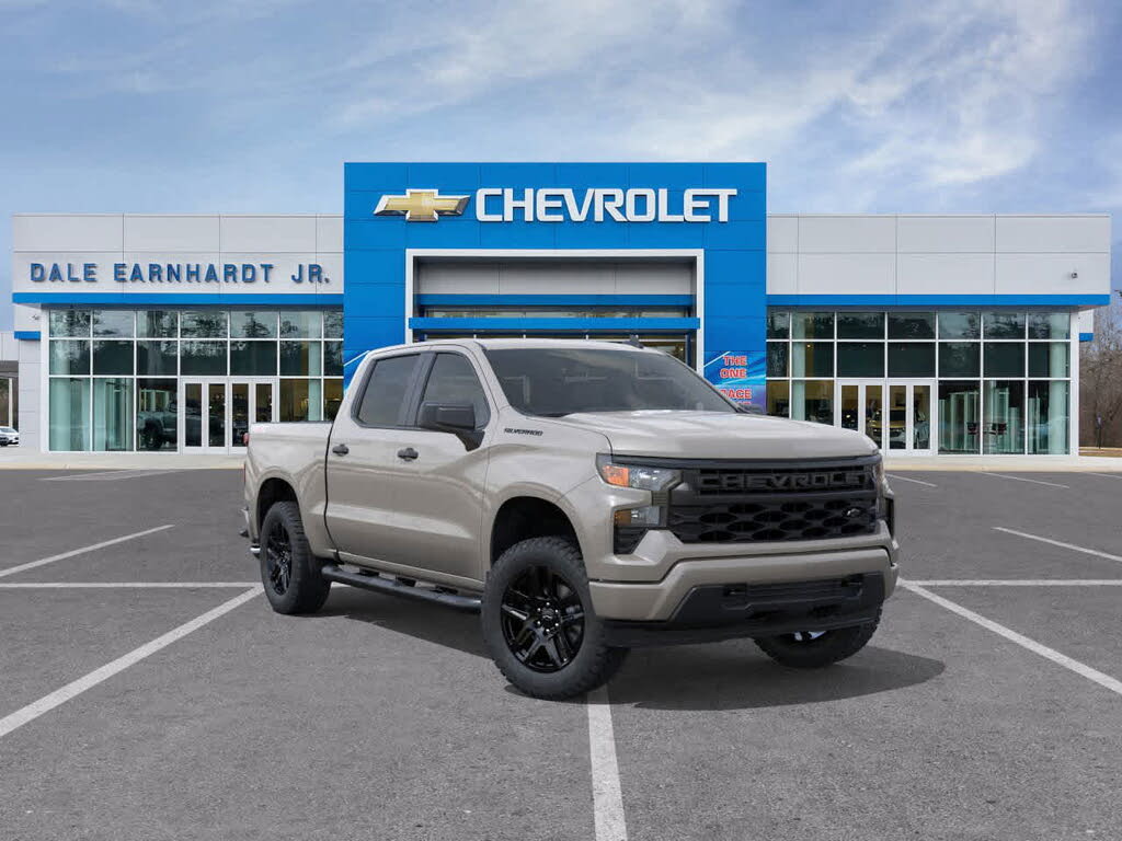2026 Chevrolet Silverado 1500 Custom Crew Cab 4WD