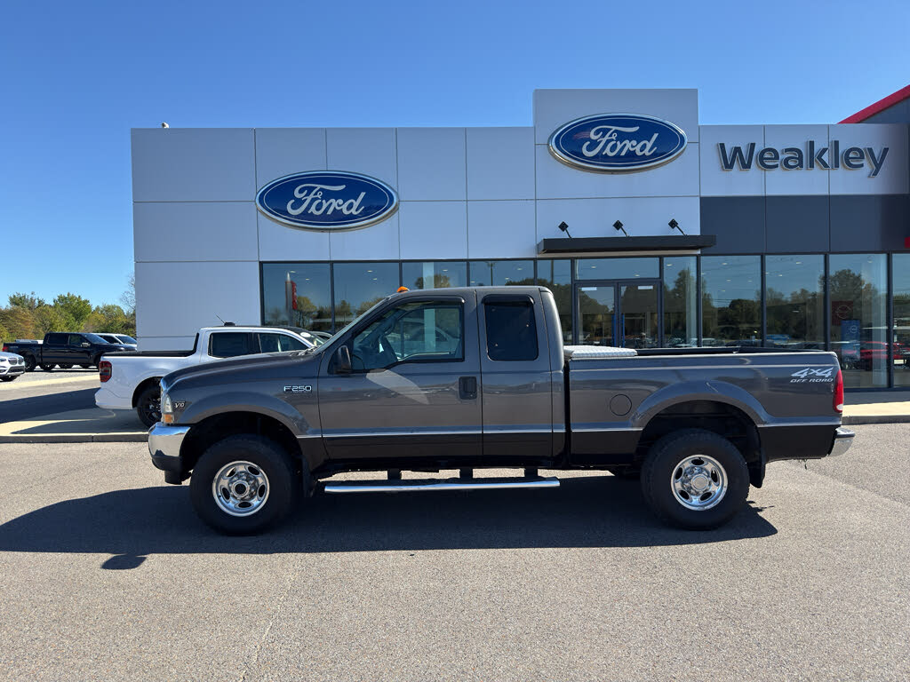 2002 Ford F-250 Super Duty XL 4WD Extended Cab SB