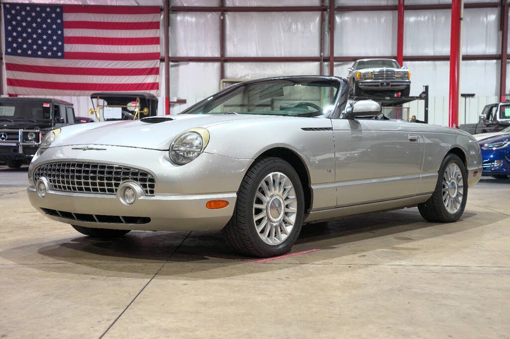 2004 Ford Thunderbird Deluxe RWD