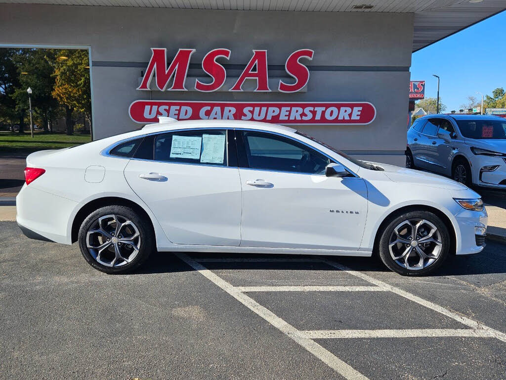 2024 Chevrolet Malibu LT with 1LT FWD