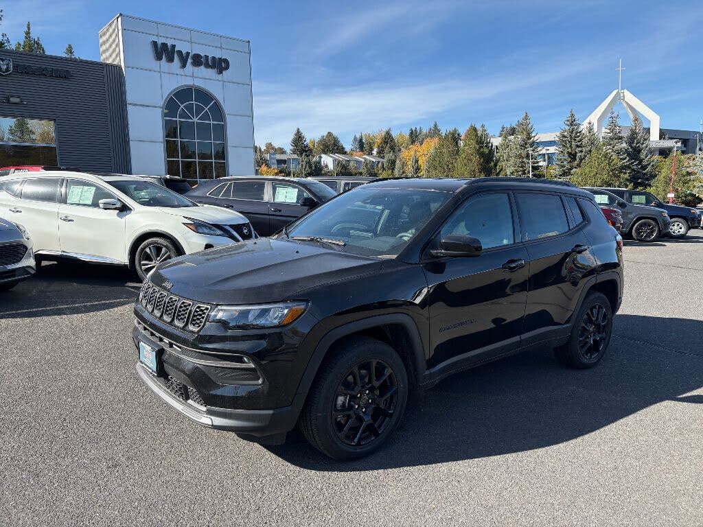 2026 Jeep Compass Latitude Altitude 4WD