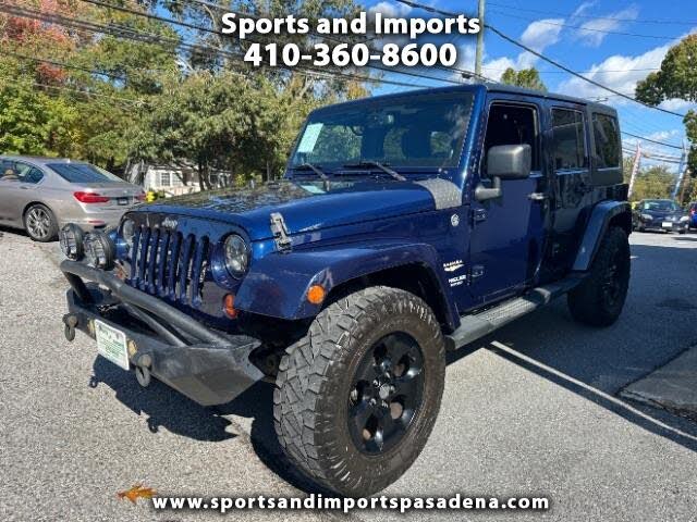 2013 Jeep Wrangler Unlimited Sahara 4WD