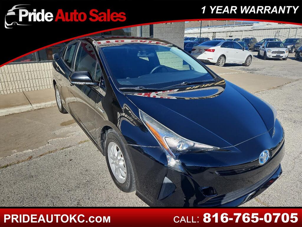 2016 Toyota Prius Three FWD