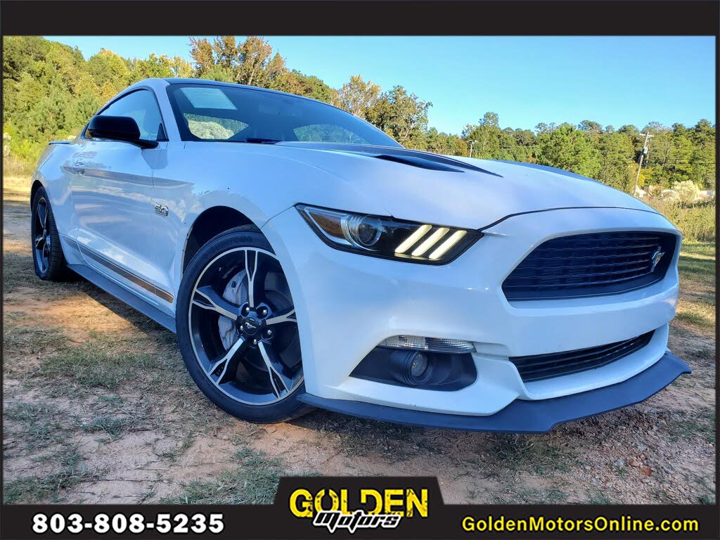 2017 Ford Mustang GT Premium Coupe RWD