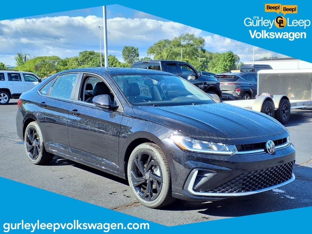 2025 Volkswagen Jetta SE FWD