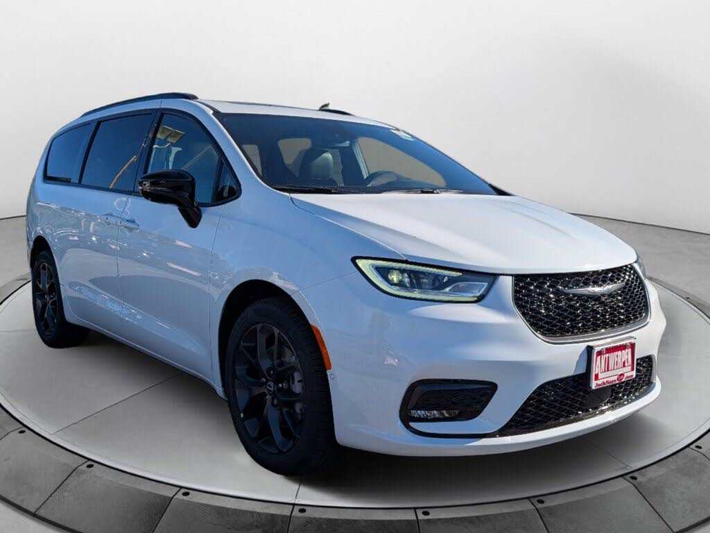 2026 Chrysler Pacifica Limited AWD