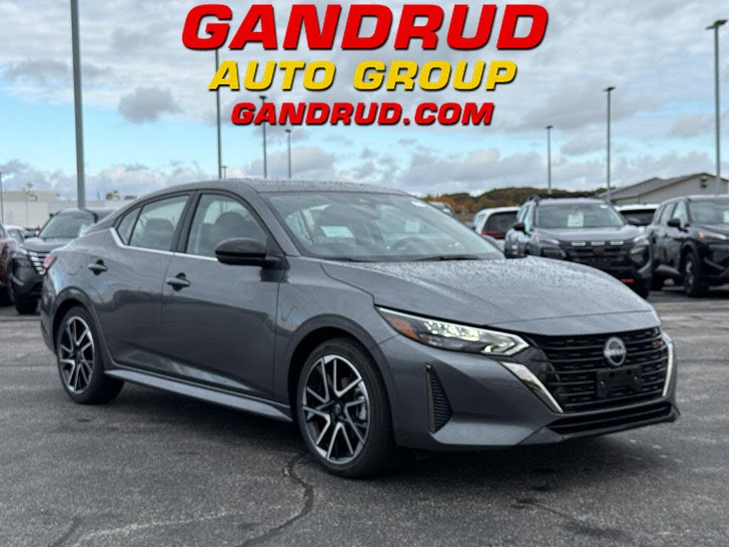 2025 Nissan Sentra SR FWD