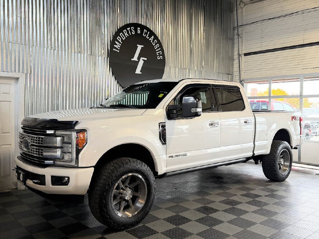 2017 Ford F-350 Super Duty Platinum Crew Cab 4WD