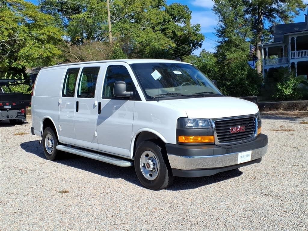 2023 GMC Savana Cargo 2500 RWD