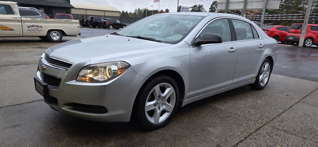 2011 Chevrolet Malibu LS FWD