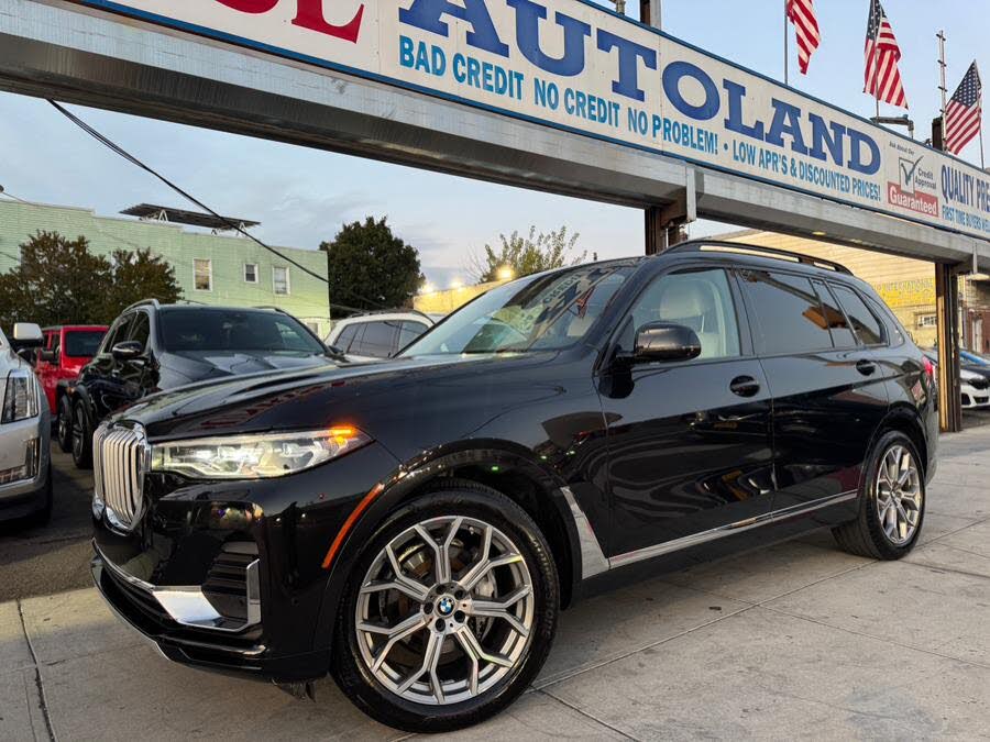 2022 BMW X7 xDrive40i AWD