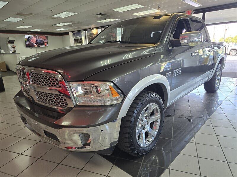 2015 RAM 1500 Laramie Crew Cab 4WD