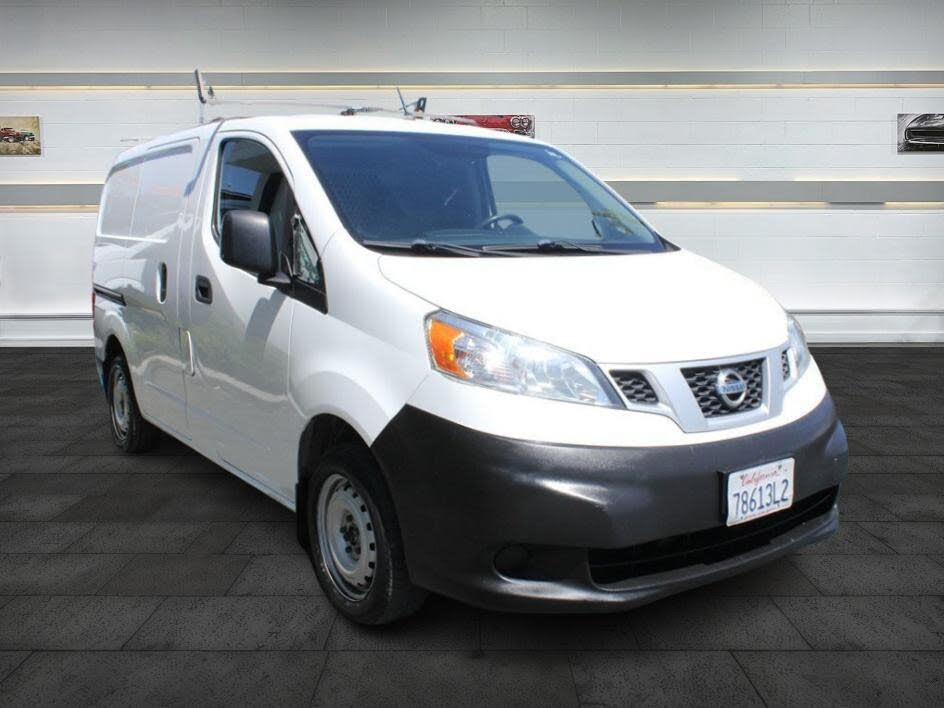 2018 Nissan NV200 S FWD