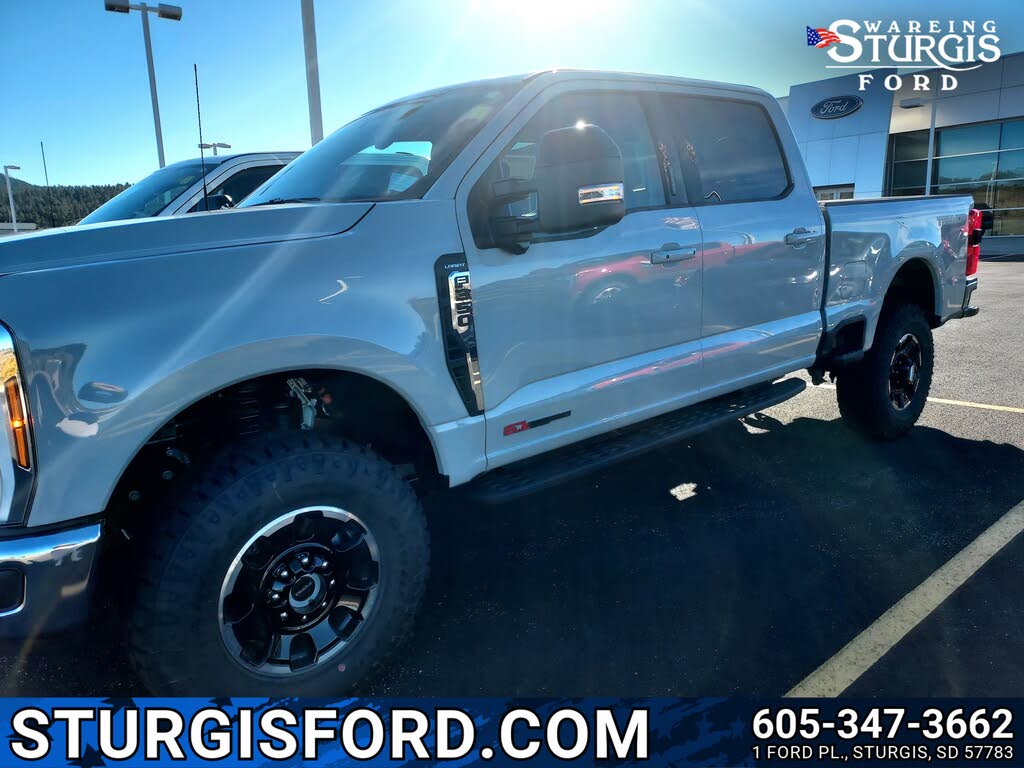 2026 Ford F-350 Super Duty Lariat Crew Cab 4WD
