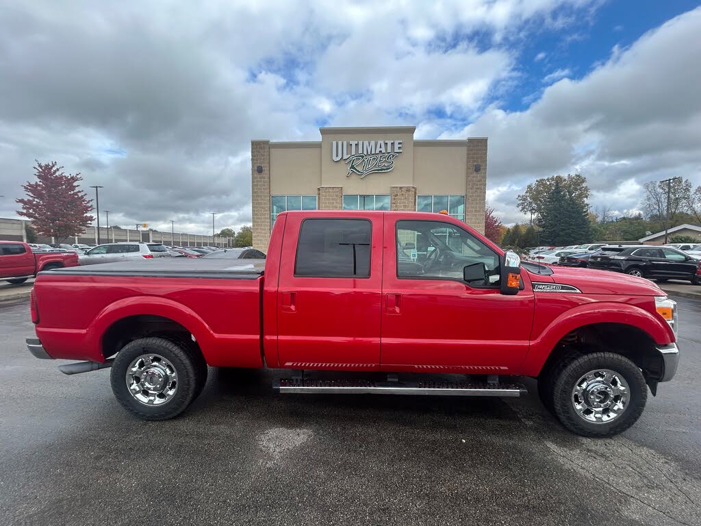 2012 Ford F-250 Super Duty Lariat Crew Cab 4WD
