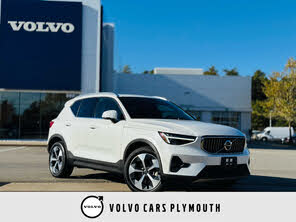 Volvo XC40 B5 Plus Bright Theme AWD