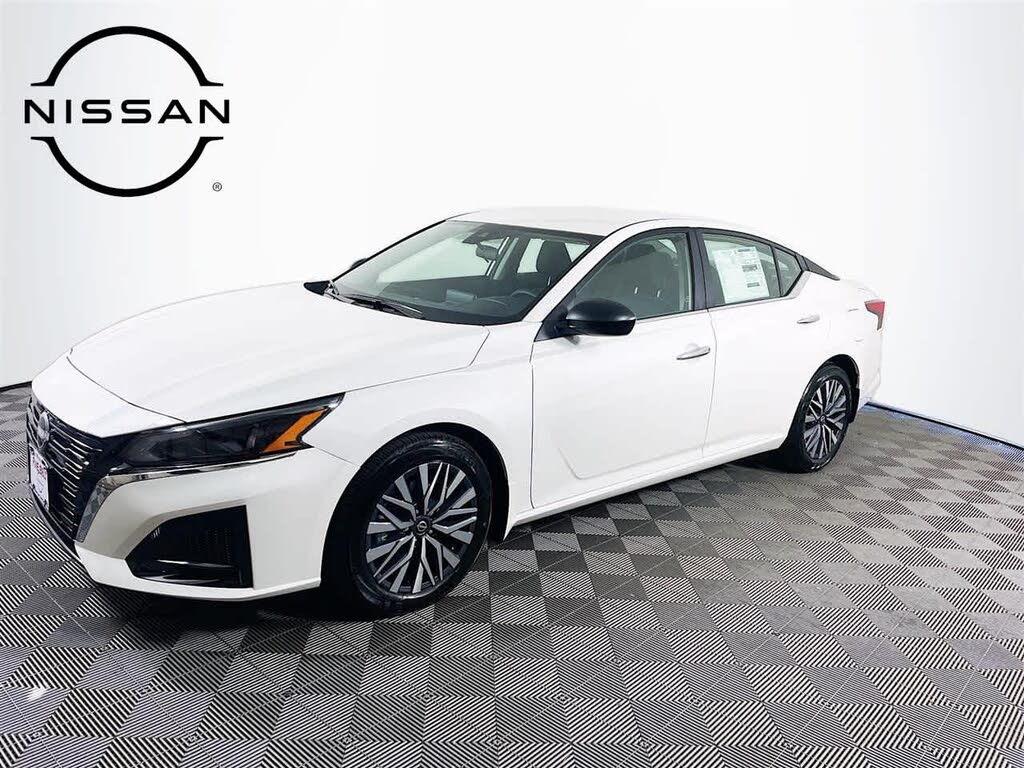 2025 Nissan Altima 2.5 SV FWD