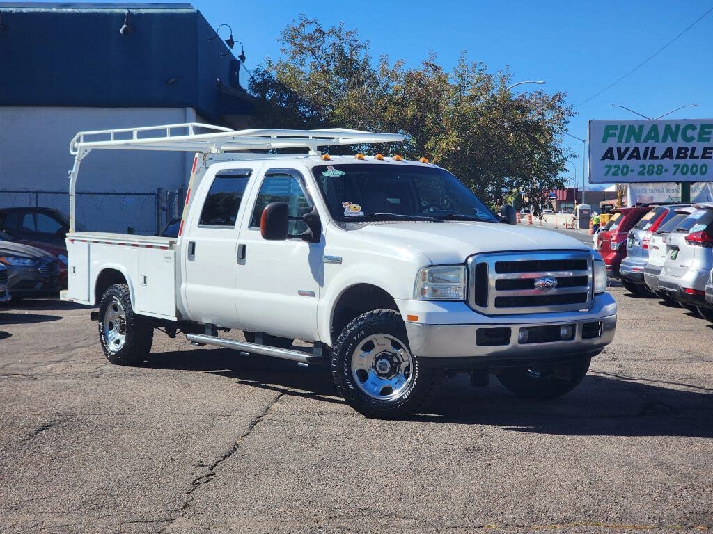 2006 Ford F-350 Super Duty XLT Crew Cab SB 4WD