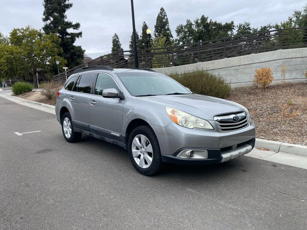 2011 Subaru Outback 2.5i Premium
