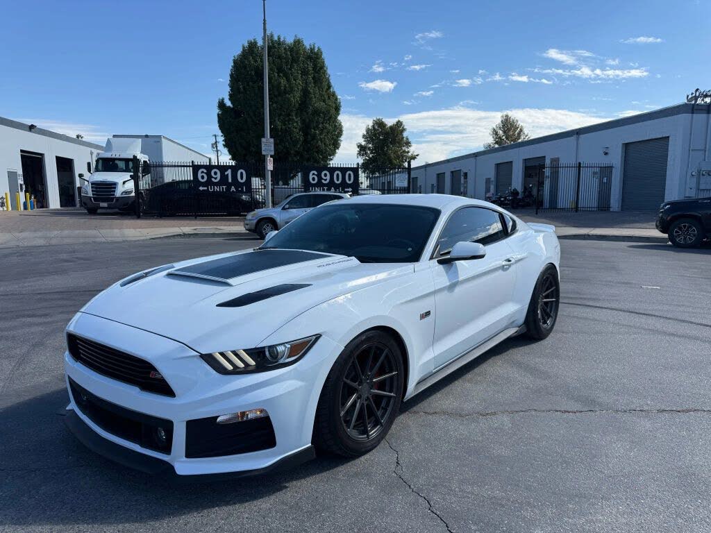 2015 Ford Mustang GT Premium Coupe RWD