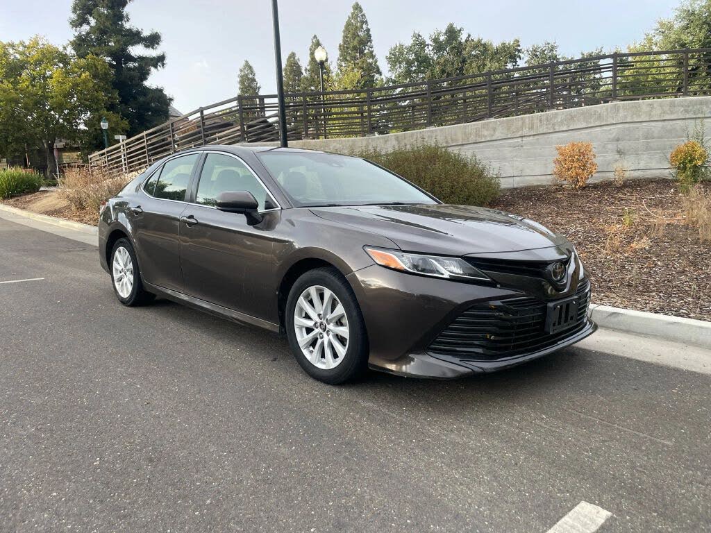 2018 Toyota Camry SE